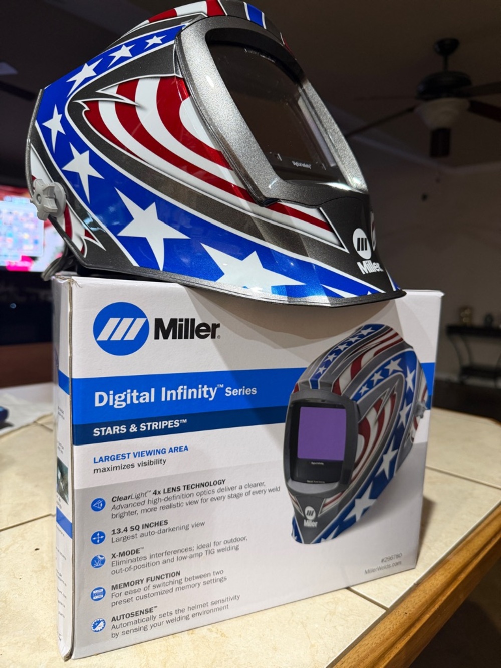 Miller Digital Infinity Series Welding Helmet - Stars & Stripes